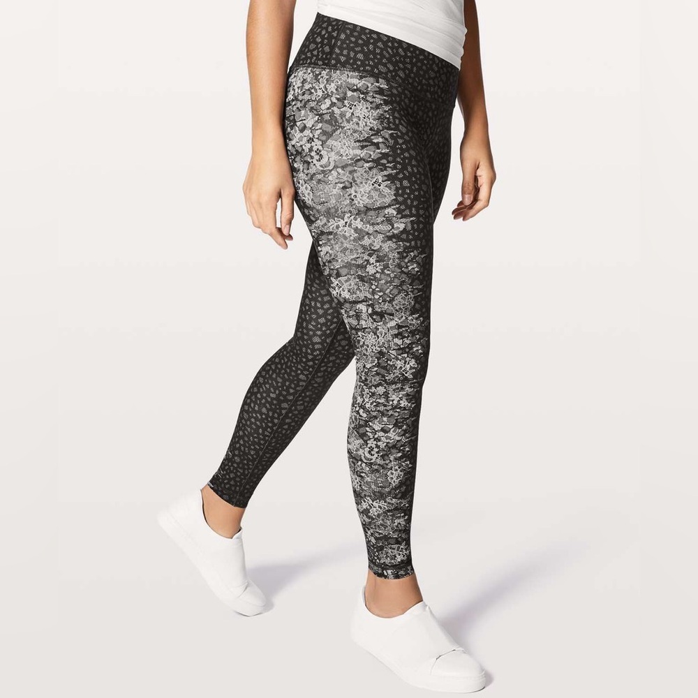 Lululemon Wunder Under Hi-Rise Tight 28” Womens Size 6